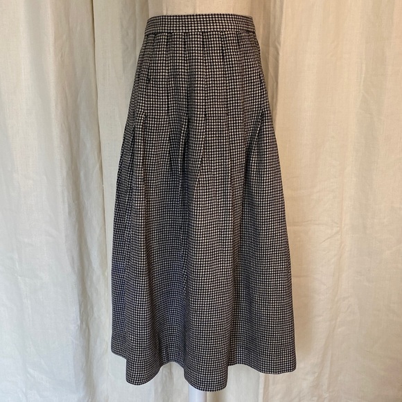 Talbots Dresses & Skirts - Talbots Wool Houndstooth Pleated Skirt